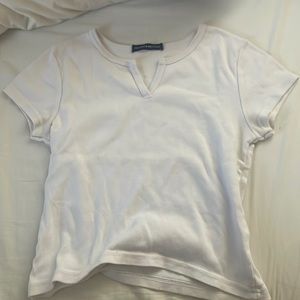 Brandy Melville v notch top white